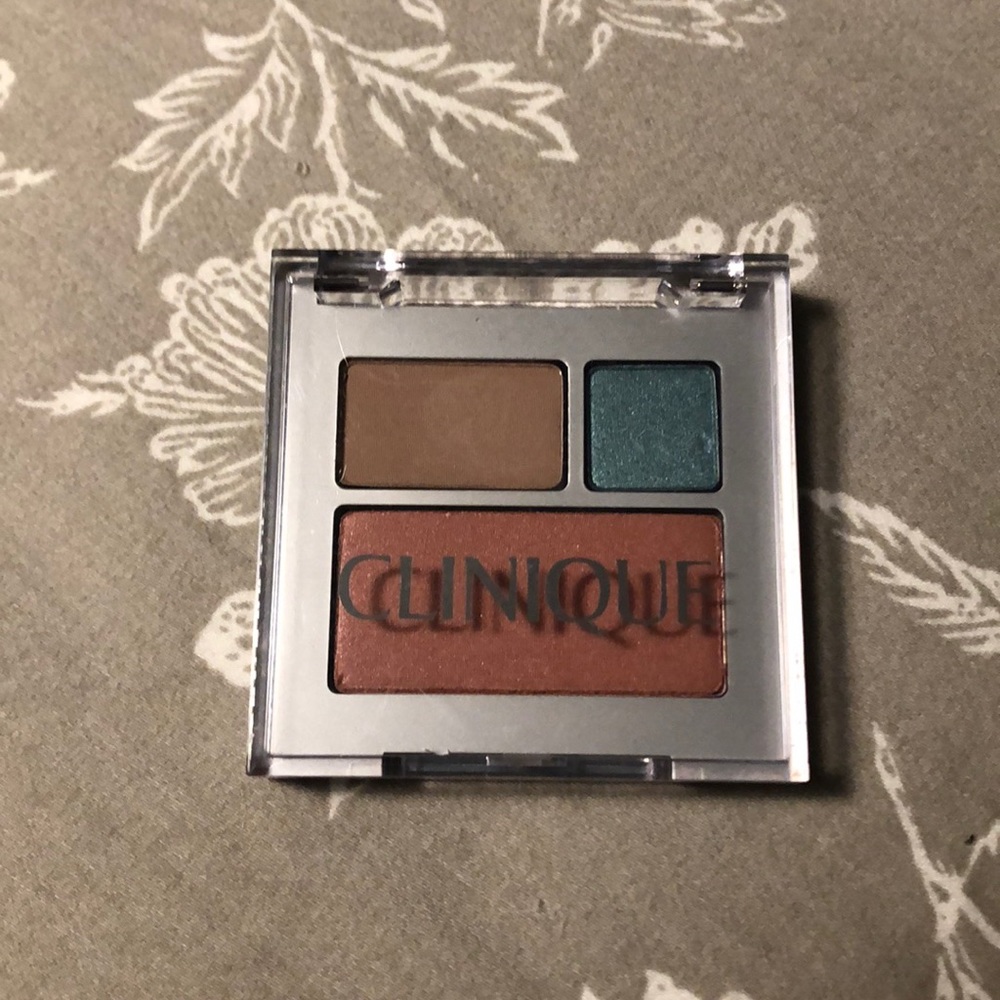 Clinique Eyeshadow duo + Blush